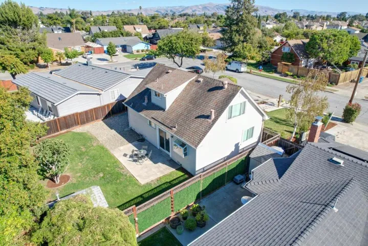 6025 Radcliffe Avenue, Newark, California 94560