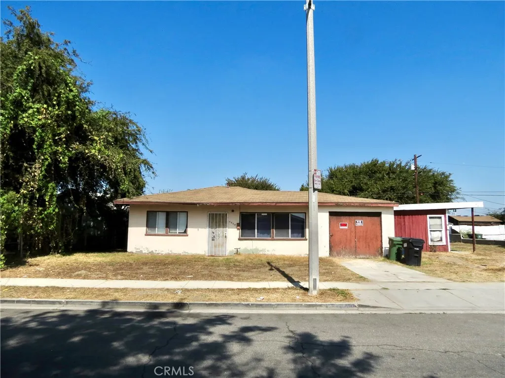 4949 E San Carlos, Rancho Dominguez, California 90221 home-pic-0