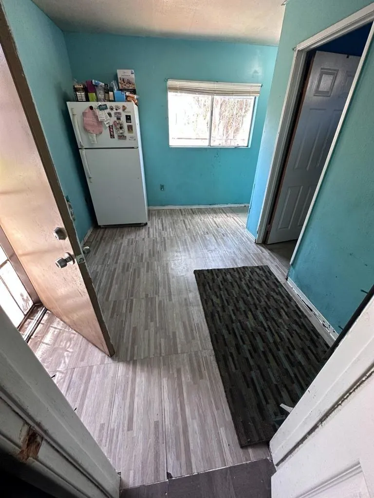 3333 Delta Avenue, Long Beach, California 90810 home-pic-13