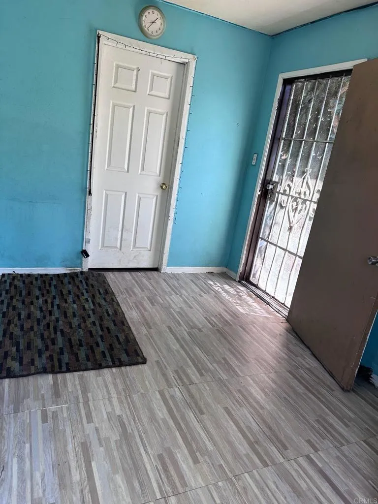 3333 Delta Avenue, Long Beach, California 90810 home-pic-15