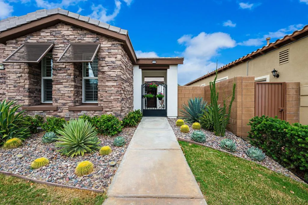81810 La Paz Court, La Quinta, California 92253 home-pic-3