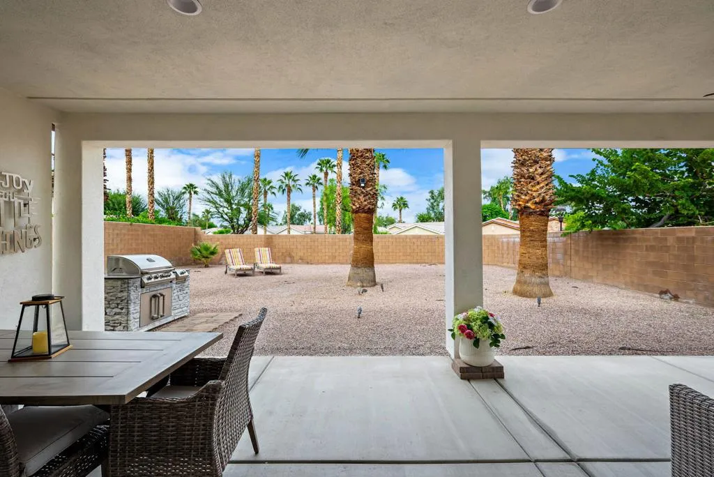 81810 La Paz Court, La Quinta, California 92253 home-pic-38
