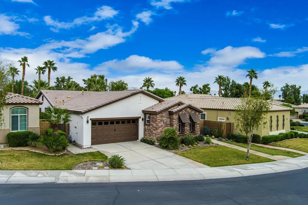 81810 La Paz Court, La Quinta, California 92253 home-pic-40