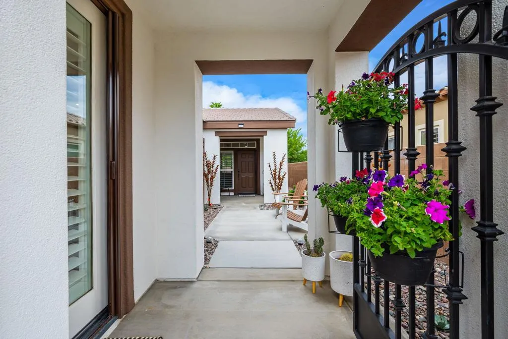 81810 La Paz Court, La Quinta, California 92253 home-pic-4