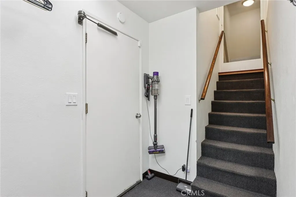 25089 Moon Drive, Crestline, California 92325 home-pic-30