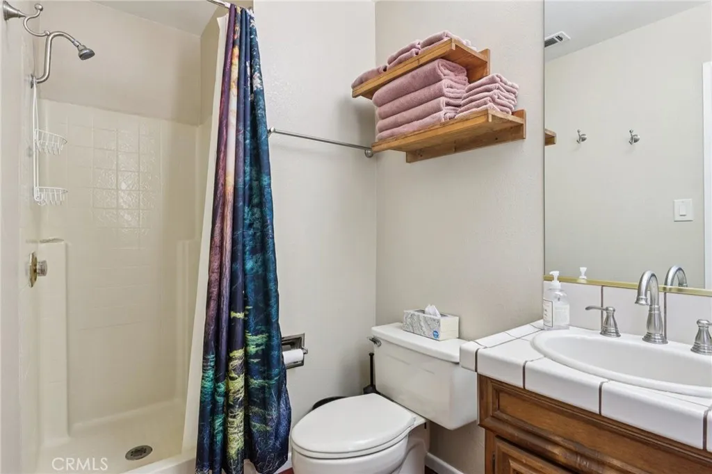 25089 Moon Drive, Crestline, California 92325 home-pic-25