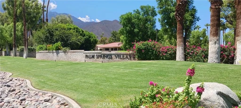 2809 E Los Felices Circle E 207, Palm Springs, California 92262 home-pic-7