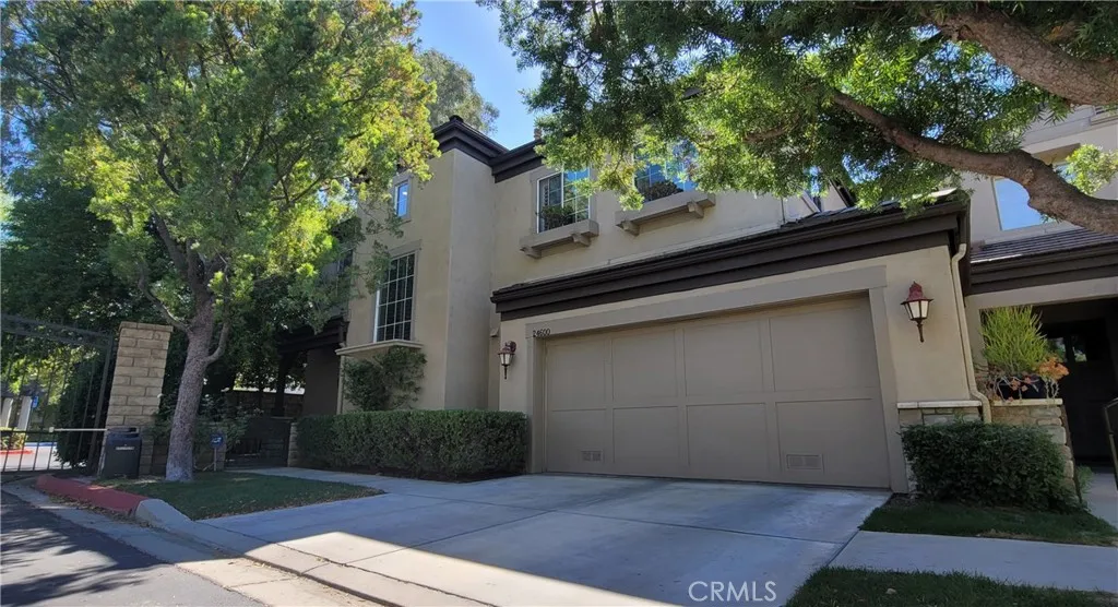 24600 Avignon, Valencia, California 91355 home-pic-1