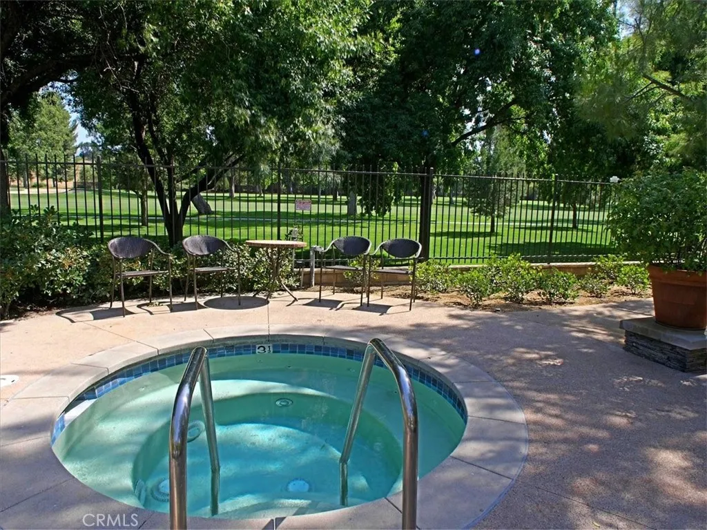 24600 Avignon, Valencia, California 91355 home-pic-30