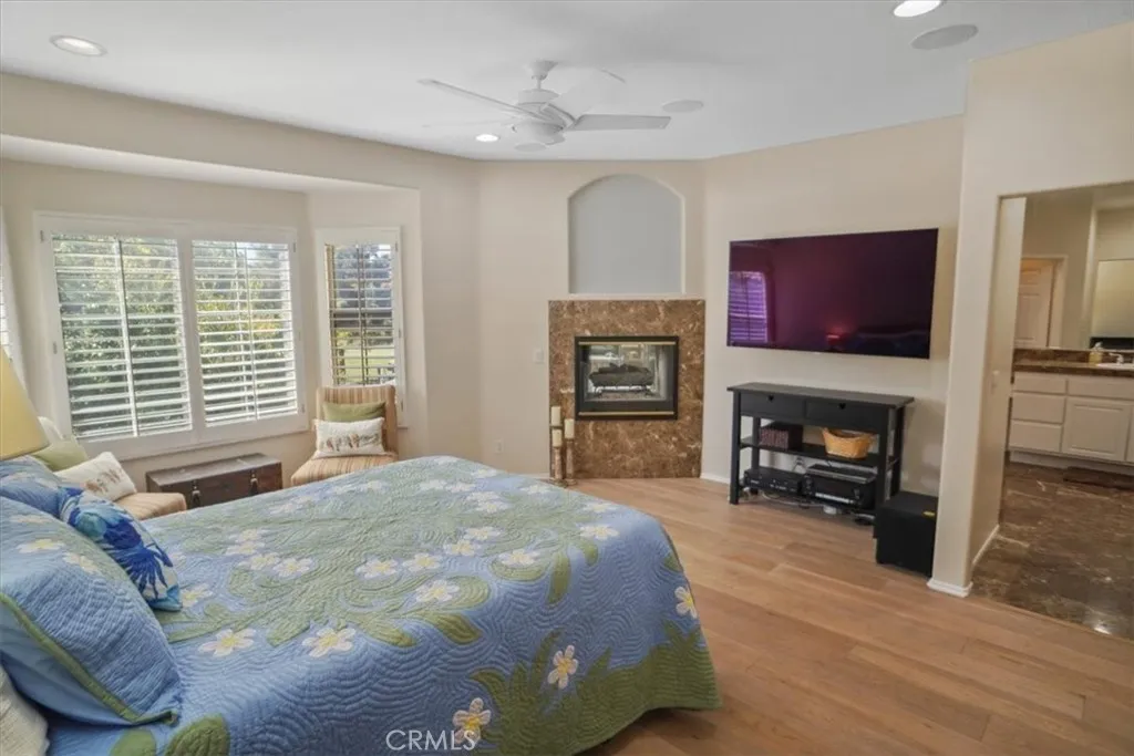 24600 Avignon, Valencia, California 91355 home-pic-13