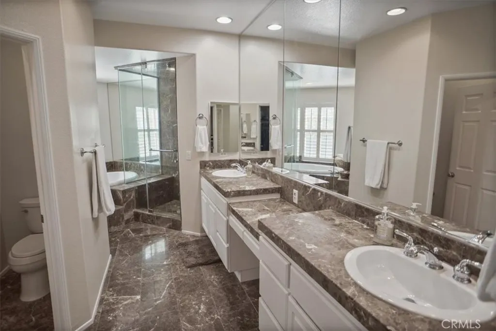 24600 Avignon, Valencia, California 91355 home-pic-14