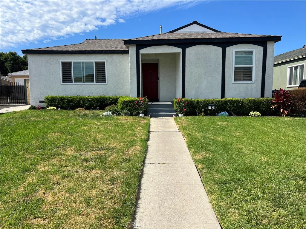 11821 Menlo, Los Angeles, California 90044 home-pic-0