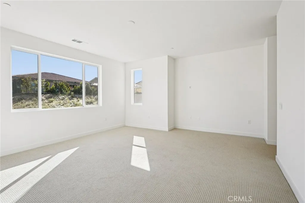 4040 Saddlewood Drive, Palmdale, California 93551 home-pic-4