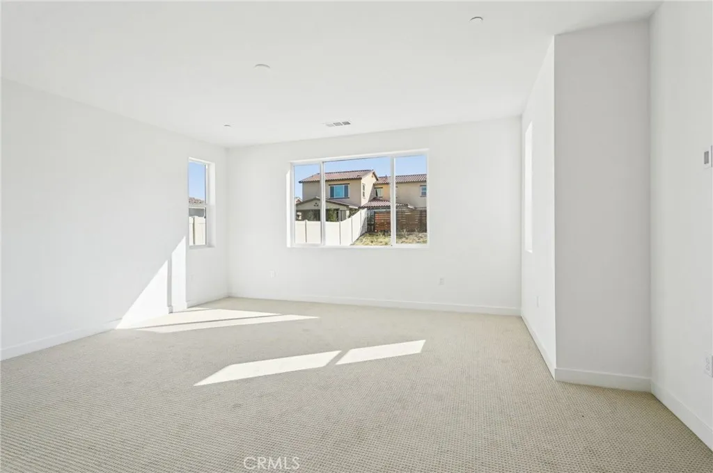 4040 Saddlewood Drive, Palmdale, California 93551 home-pic-3
