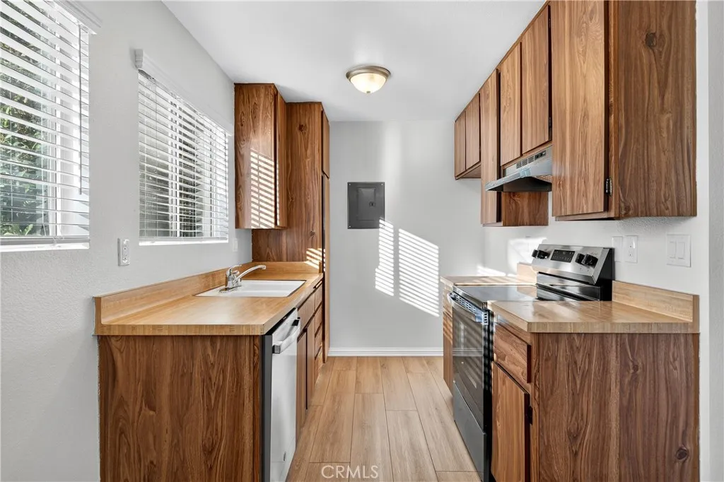 23220 Orange 2, Lake Forest, California 92630 home-pic-6