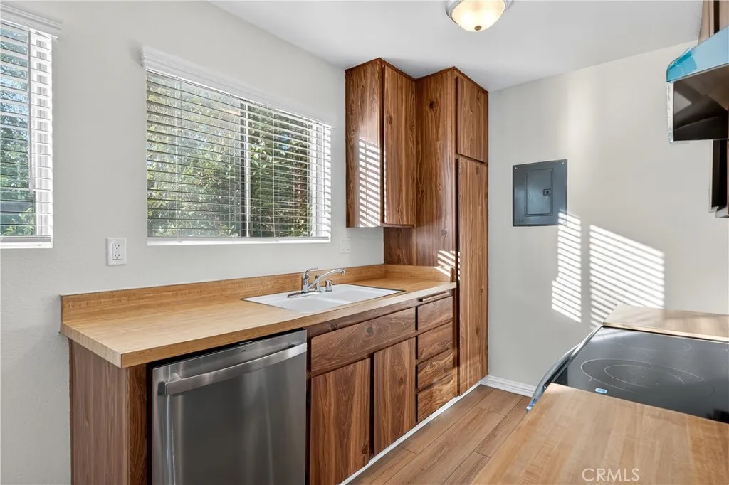 23220 Orange 2, Lake Forest, California 92630 home-pic-7