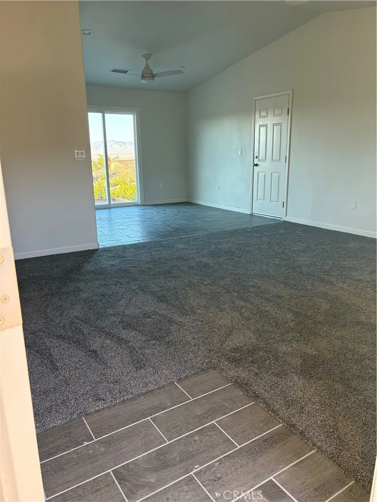32786 Topaz Road, Lucerne Valley, California 92356 home-pic-1
