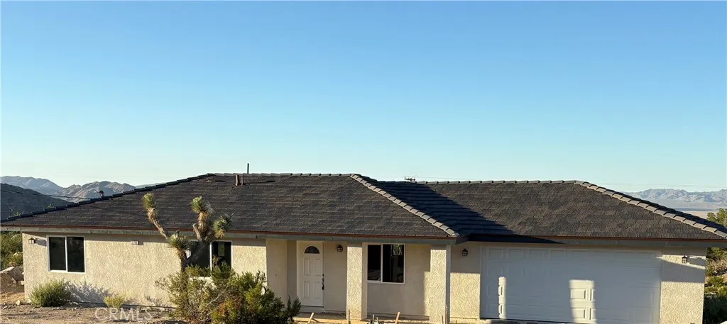 32786 Topaz Road, Lucerne Valley, California 92356 home-pic-0