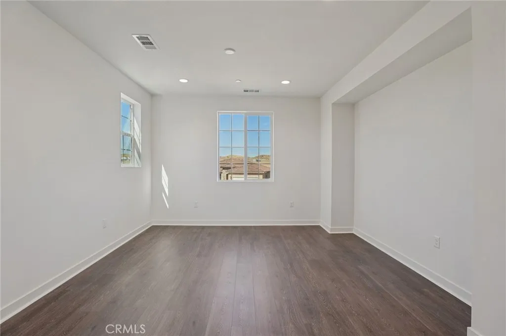 4032 Saddlewood Drive, Palmdale, California 93551 home-pic-4