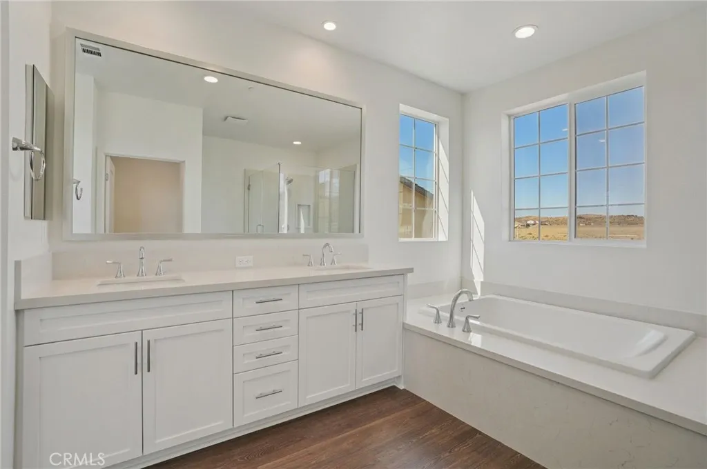 4032 Saddlewood Drive, Palmdale, California 93551 home-pic-5