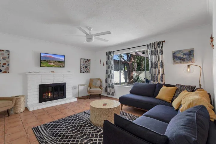 IMG_2862.jpg-SMALL​​‌​​​​‌​​‌‌​​‌​​​‌‌​​​‌​​‌‌​​‌‌​​‌‌​​​​