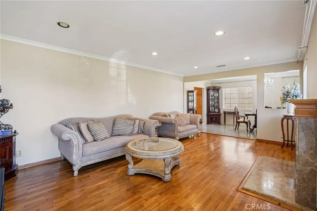 2116 Marine Avenue, Gardena, California 90249 home-pic-3