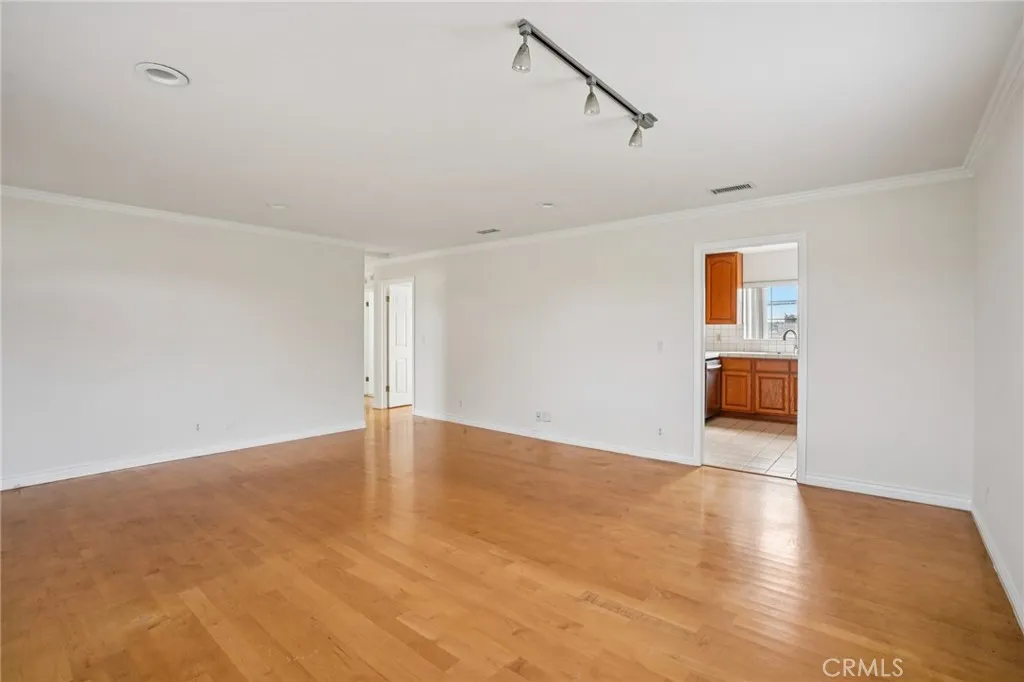 2116 Marine Avenue, Gardena, California 90249 home-pic-24