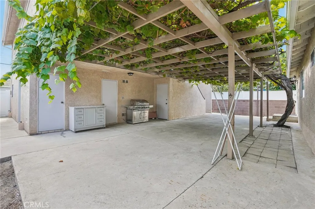 2116 Marine Avenue, Gardena, California 90249 home-pic-48