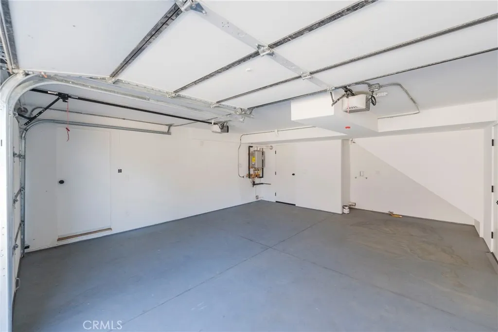 1426 Killarney Avenue, Los Angeles, California 90065 home-pic-24