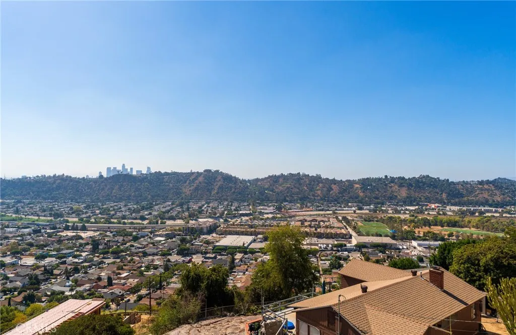 1426 Killarney Avenue, Los Angeles, California 90065 home-pic-30