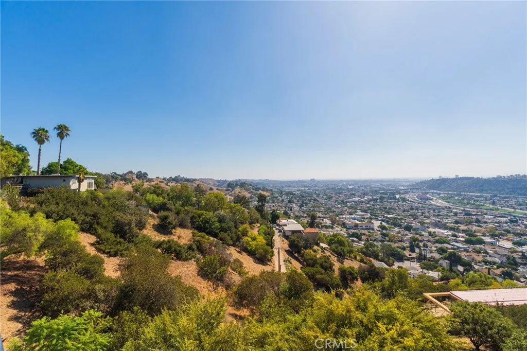 1426 Killarney Avenue, Los Angeles, California 90065 home-pic-29