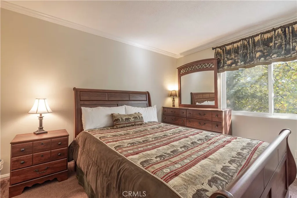 548 Moreno Lane, Sugarloaf, California 92386 home-pic-18