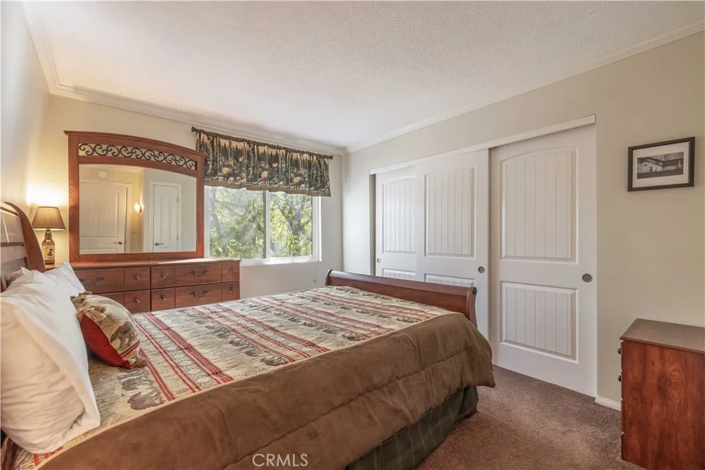 548 Moreno Lane, Sugarloaf, California 92386 home-pic-20