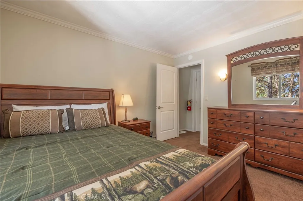 548 Moreno Lane, Sugarloaf, California 92386 home-pic-13