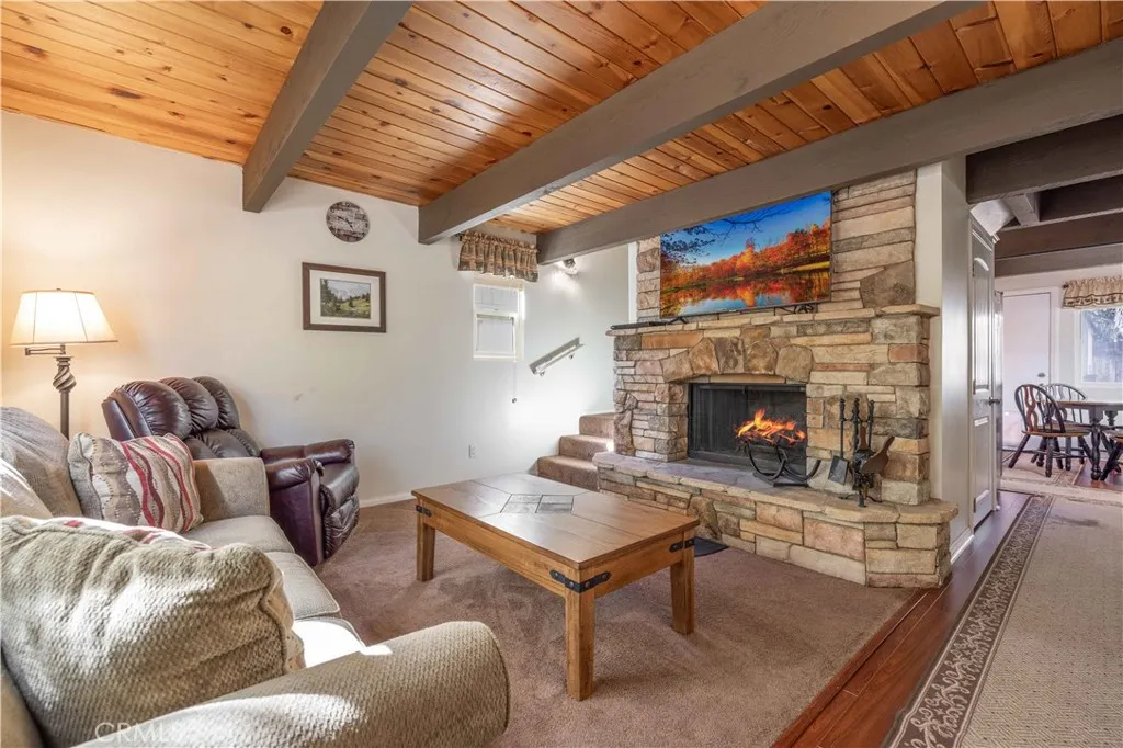 548 Moreno Lane, Sugarloaf, California 92386 home-pic-0