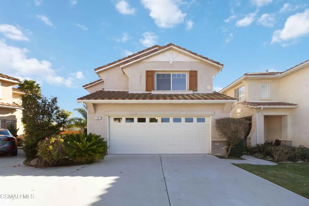117 Macademia Lane, Simi Valley, California 93065 home-pic-1