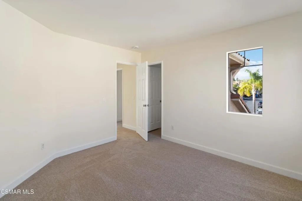 117 Macademia Lane, Simi Valley, California 93065 home-pic-36