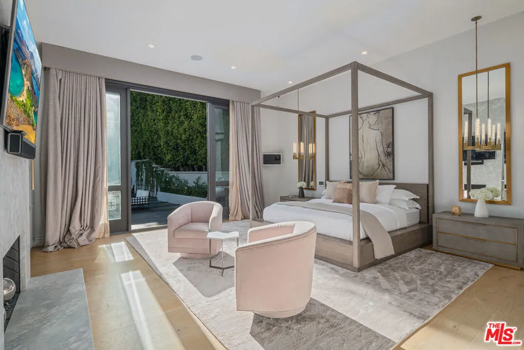 402 Doheny Road, Beverly Hills, California 90210 home-pic-37