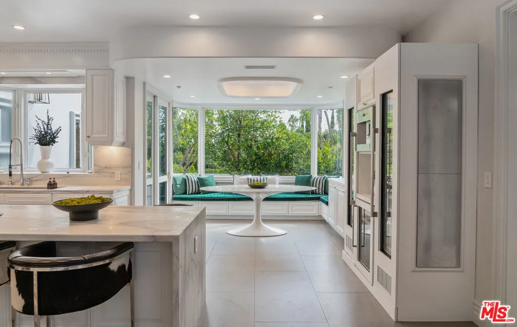 402 Doheny Road, Beverly Hills, California 90210 home-pic-7