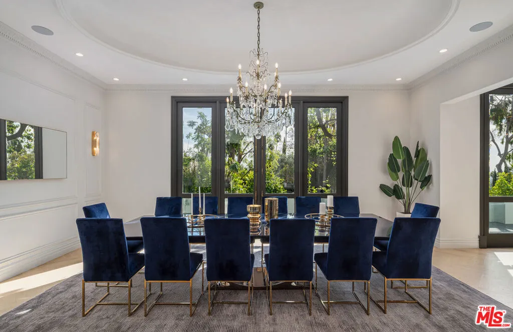 402 Doheny Road, Beverly Hills, California 90210 home-pic-9