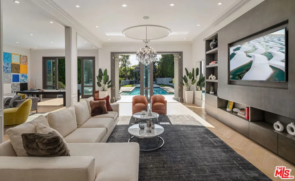 402 Doheny Road, Beverly Hills, California 90210 home-pic-15