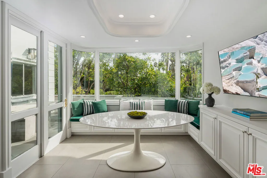 402 Doheny Road, Beverly Hills, California 90210 home-pic-8