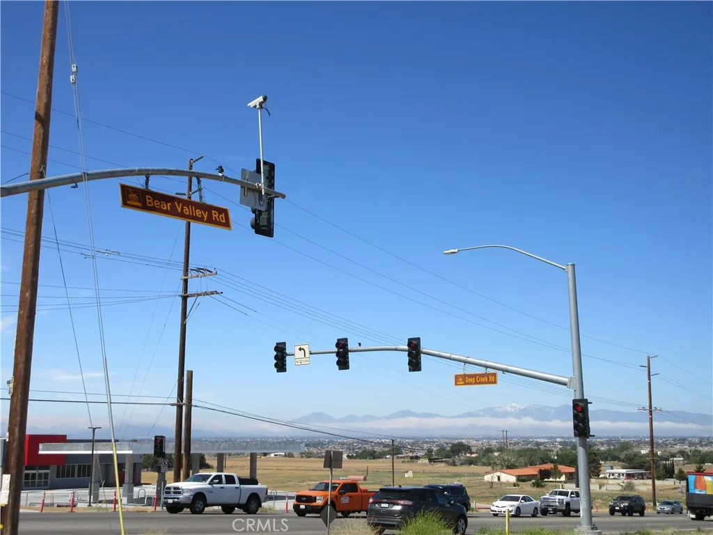 19968 Bear Valley Road, Apple Valley, California 92308 home-pic-7