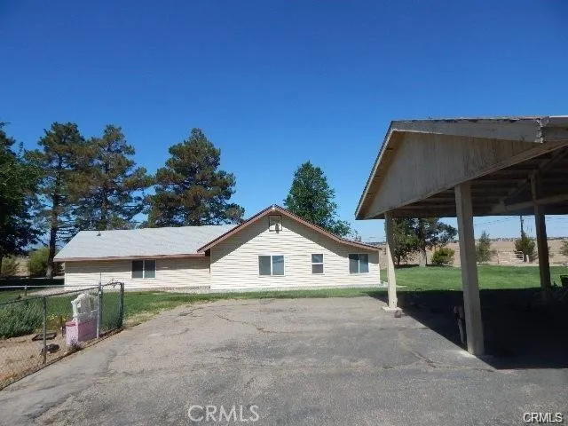 19968 Bear Valley Road, Apple Valley, California 92308 home-pic-1