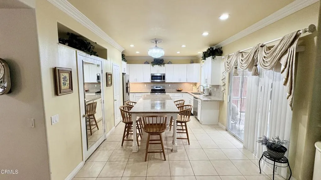 1902 Ribera Drive, Oxnard, California 93030 home-pic-10