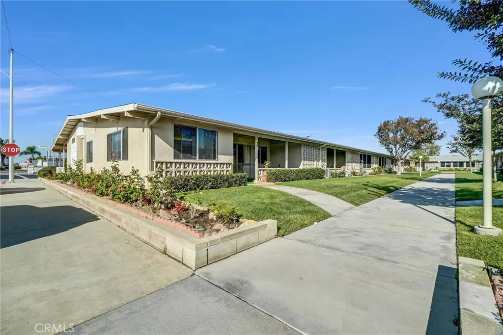 13500 Saint Andrews 7f, Seal Beach, California 90740 home-pic-1
