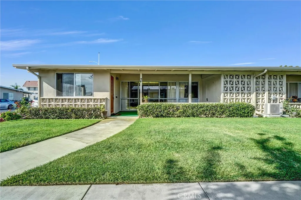 13500 Saint Andrews 7f, Seal Beach, California 90740 home-pic-0