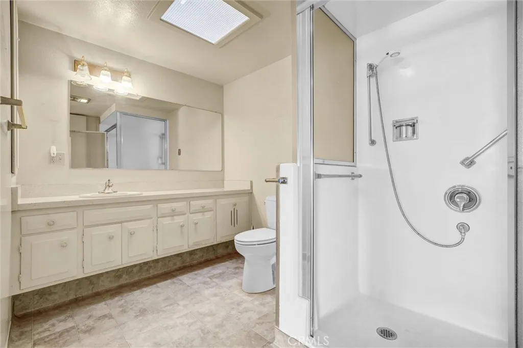 13500 Saint Andrews 7f, Seal Beach, California 90740 home-pic-19