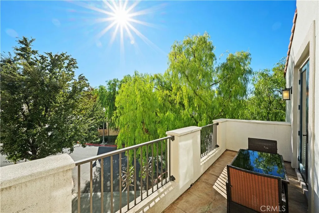 26265 Prima Way, Saugus, California 91350 home-pic-22