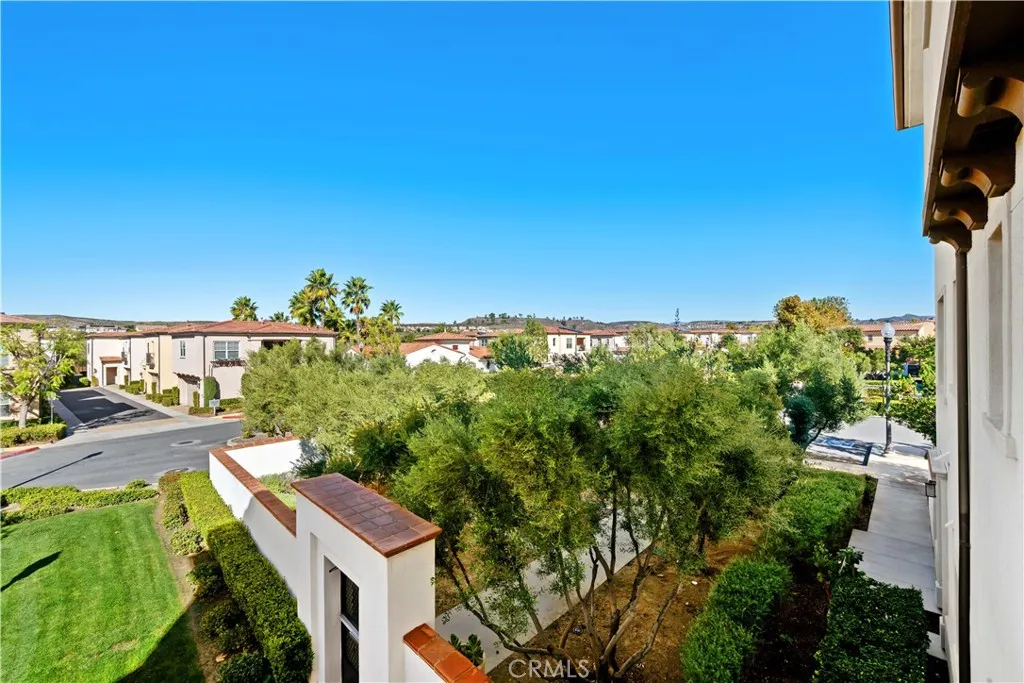 26265 Prima Way, Saugus, California 91350 home-pic-23